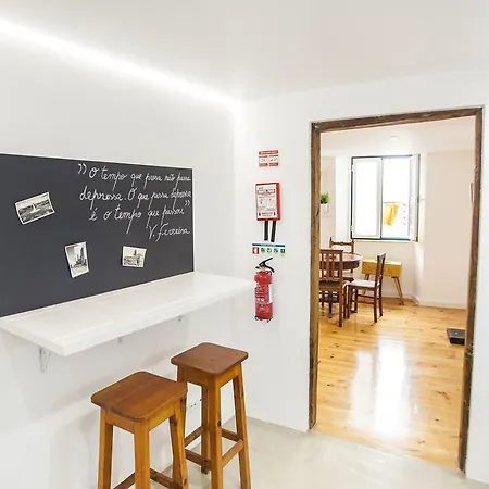 Lovelystay - Alfama Charming Experience! Lägenhet Lisboa